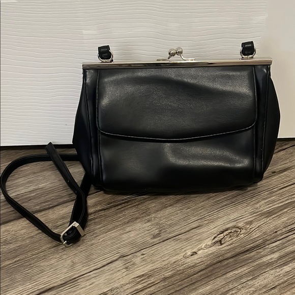 Handbags - VTG purse